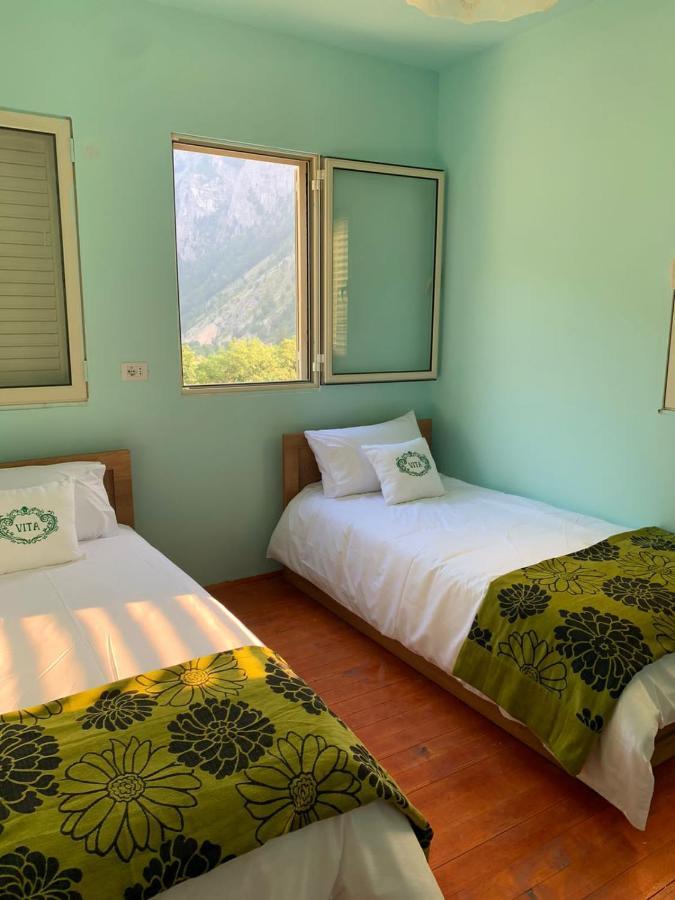 Vita Guesthouse Bajram Curri Eksteriør bilde