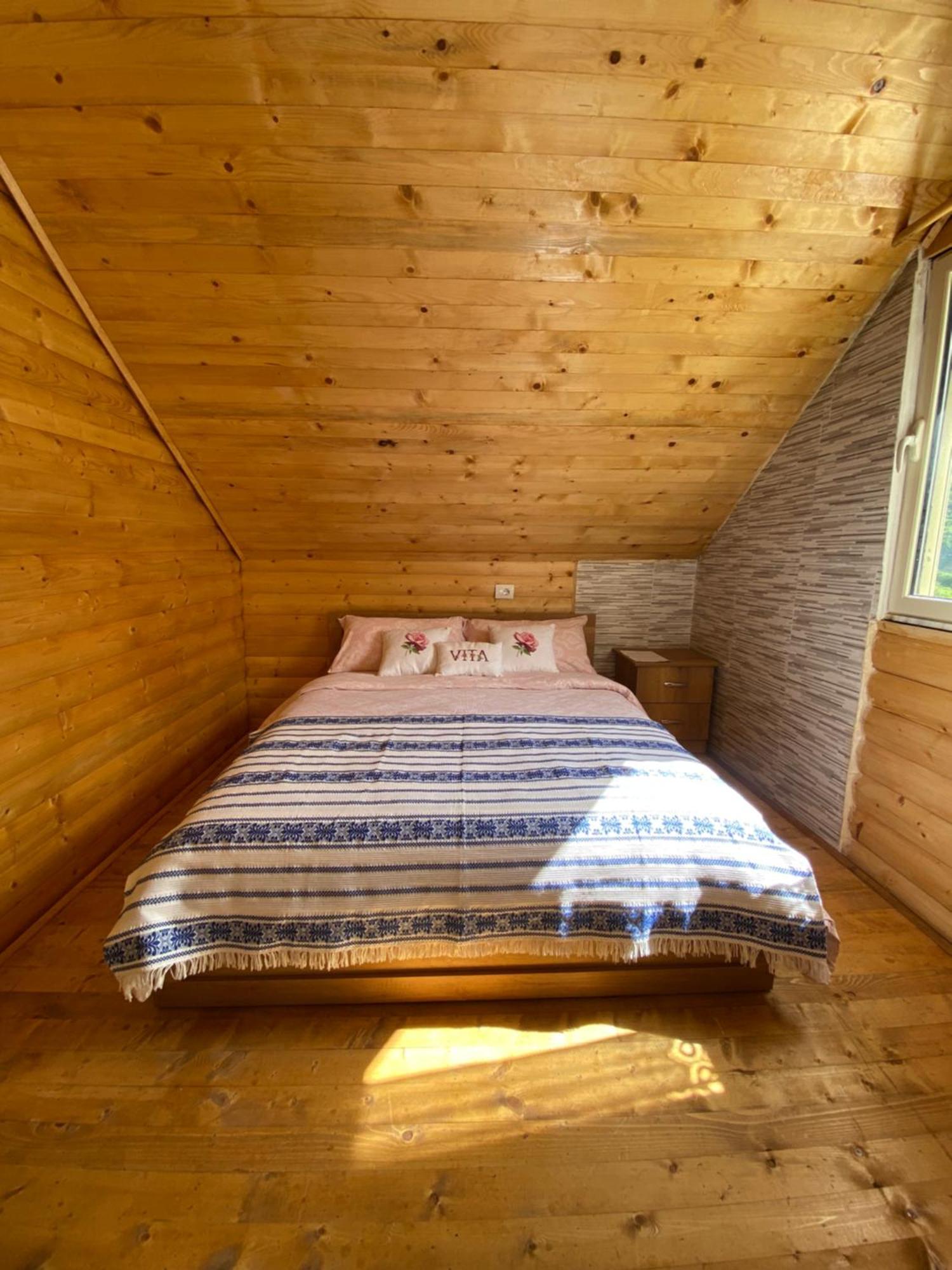 Vita Guesthouse Bajram Curri Eksteriør bilde