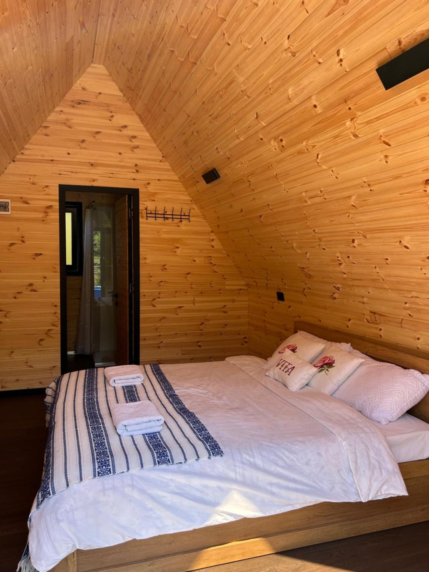 Vita Guesthouse Bajram Curri Eksteriør bilde